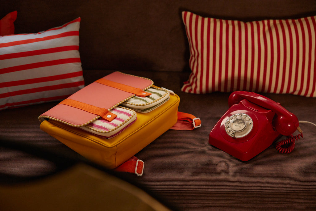 Ρετρό παιδική σχολική τσάντα coral pink + submarine yellow 32x8x23,5εκ. Sticky Lemon