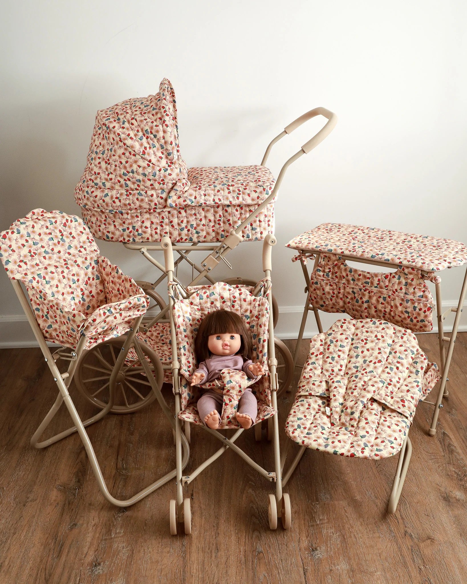 Organic Cotton Doll Baby Bouncer Marguerit Berry - Konges Slojd