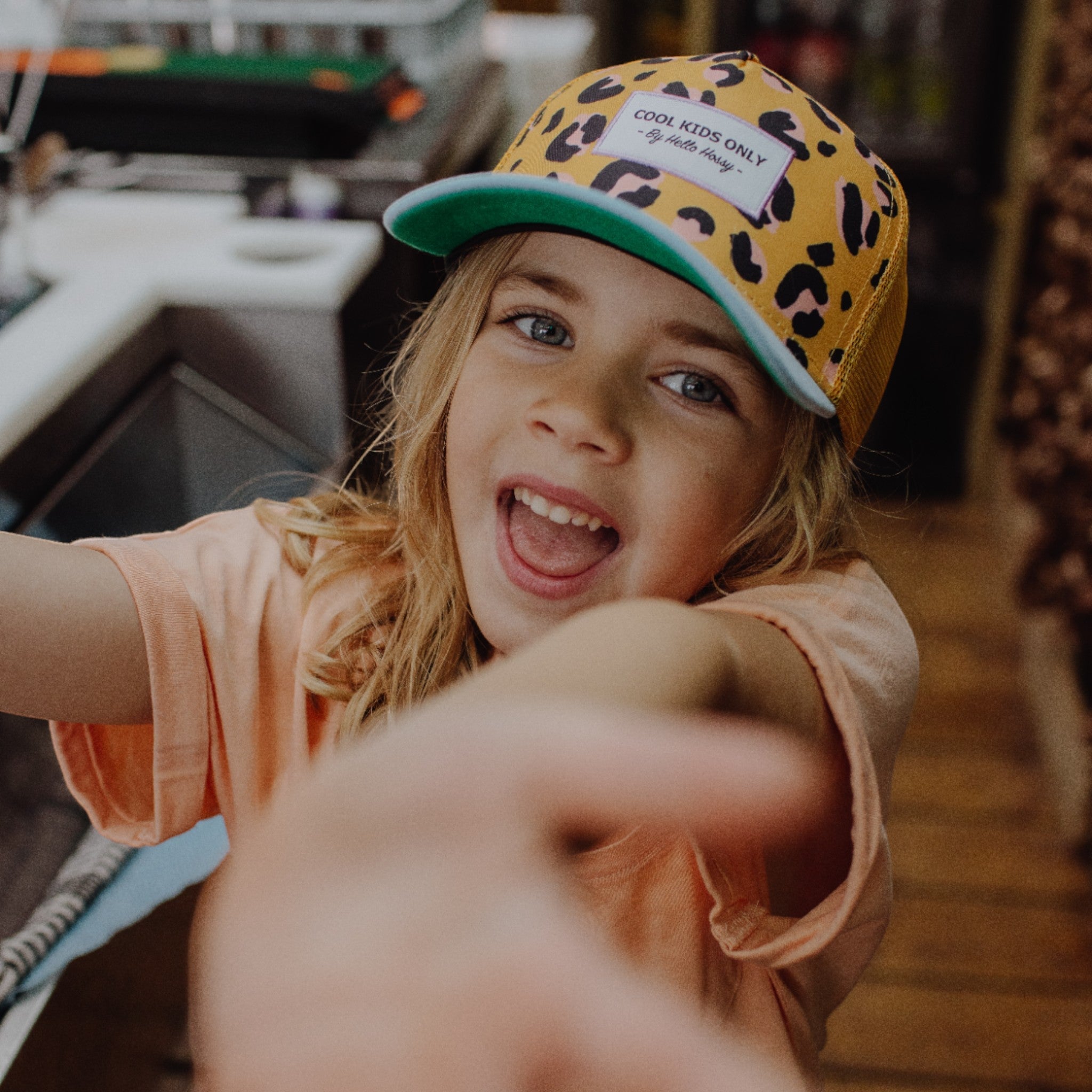 Παιδικό καπέλο jockey Panther 6ετών+ Hello Hossy