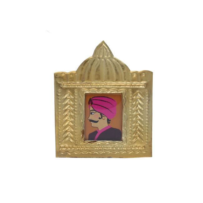 Small palace-shaped gold brass photo frame 9.5 cm