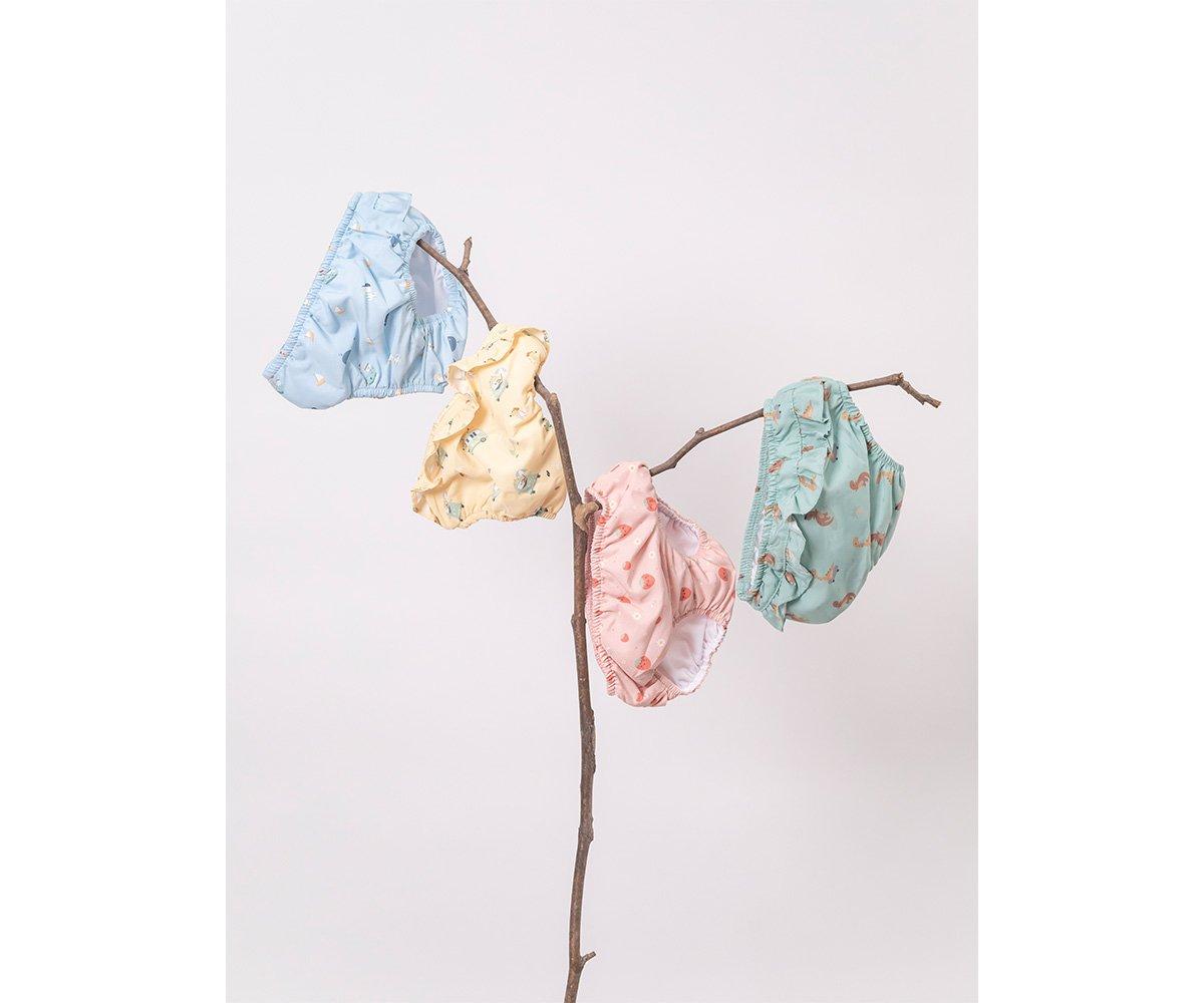 Παιδικό Εκπαιδευτικό μαγιό πάνας με βολάν Strawberries Monnëka 18-24 μηνών με προστασία από τον ήλιο