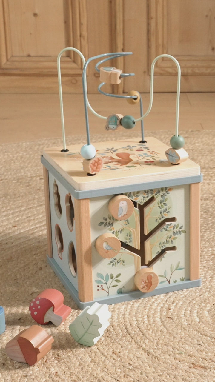 LD7231 Wooden activity cube - Forest Friends
