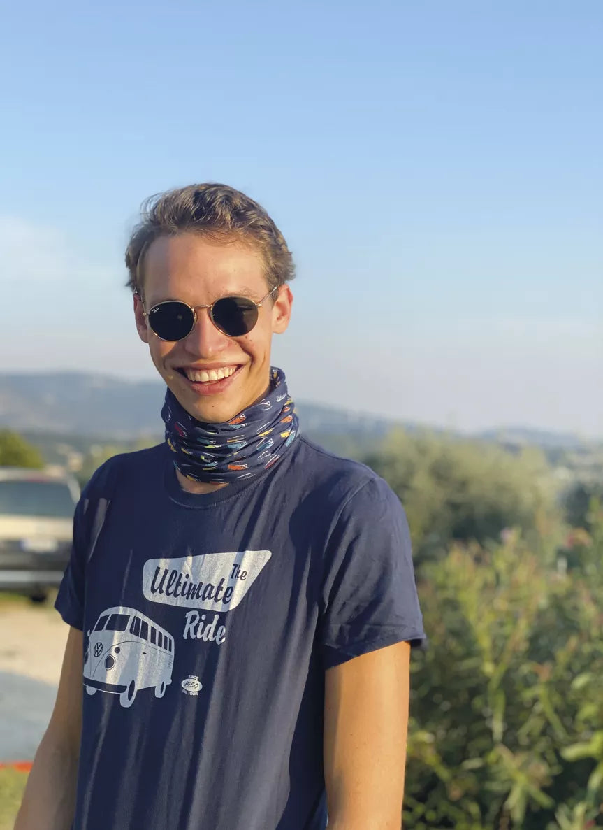 Ρετρο μαντήλι-μπαντάνα με σχέδιο VW