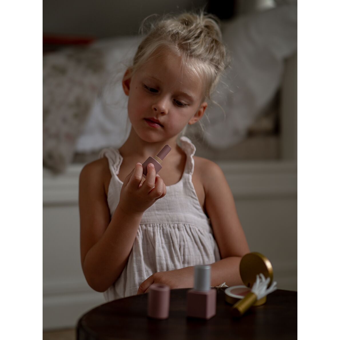 Wooden kid's toy Beauty Belt 3+years - Jabadabado