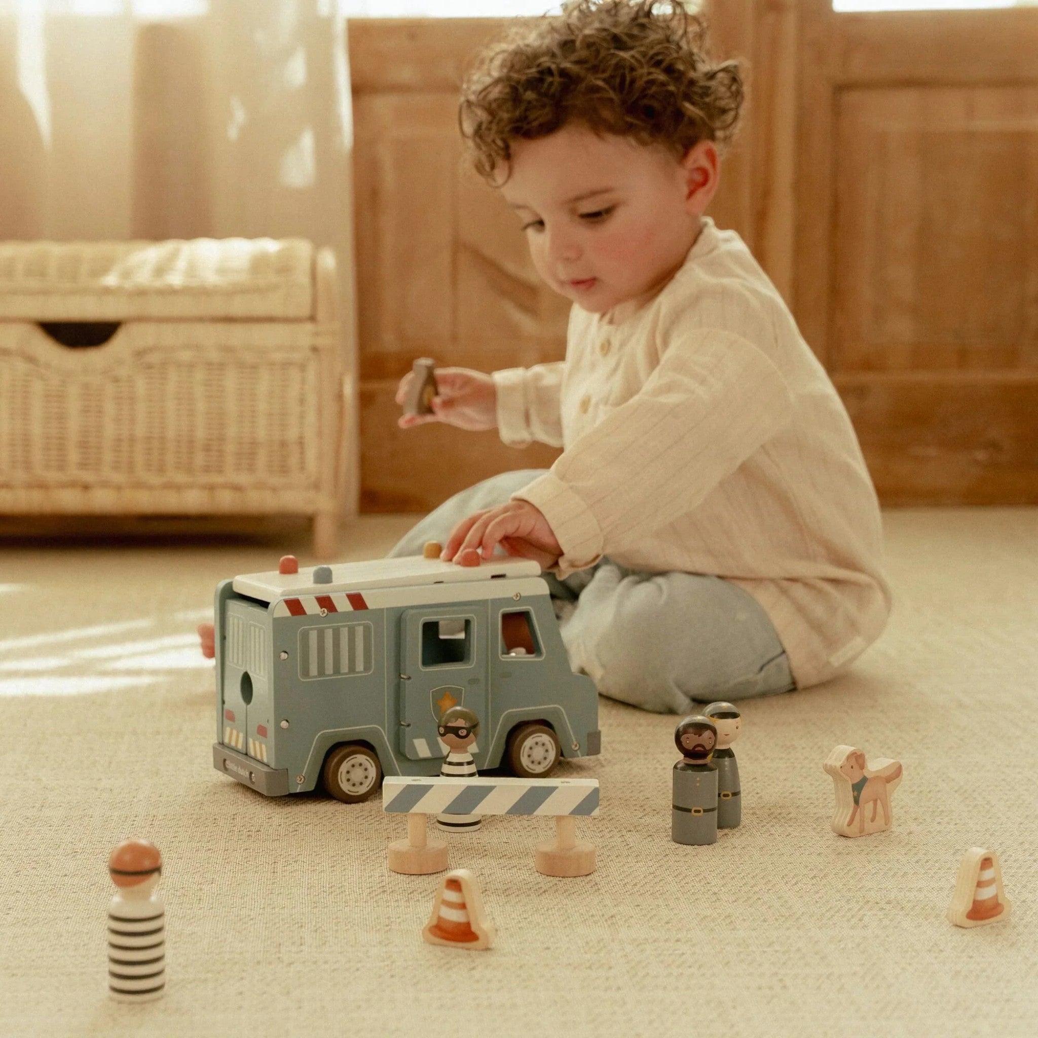 Wooden children's toy Police van FSC 24 months+ Little Dutch