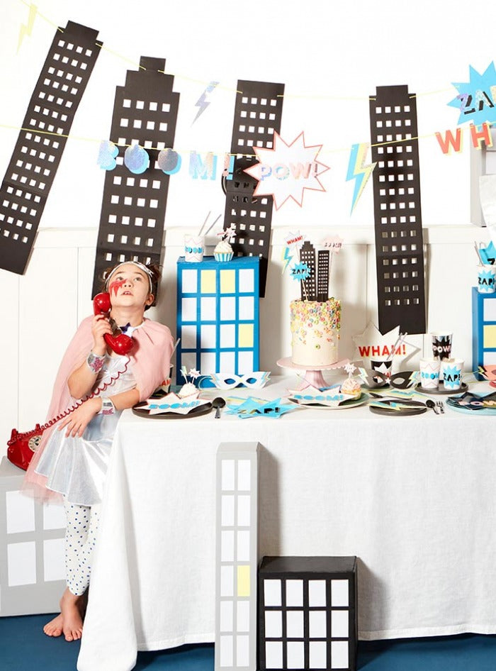 Xάρτινα πιάτα για πάρτι superhero 8τμχ-Meri Meri  25,4x20,3cm