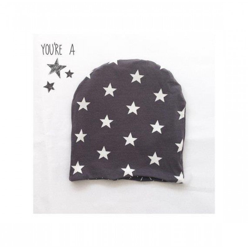 Slouchy beanie with stars print in grey-black