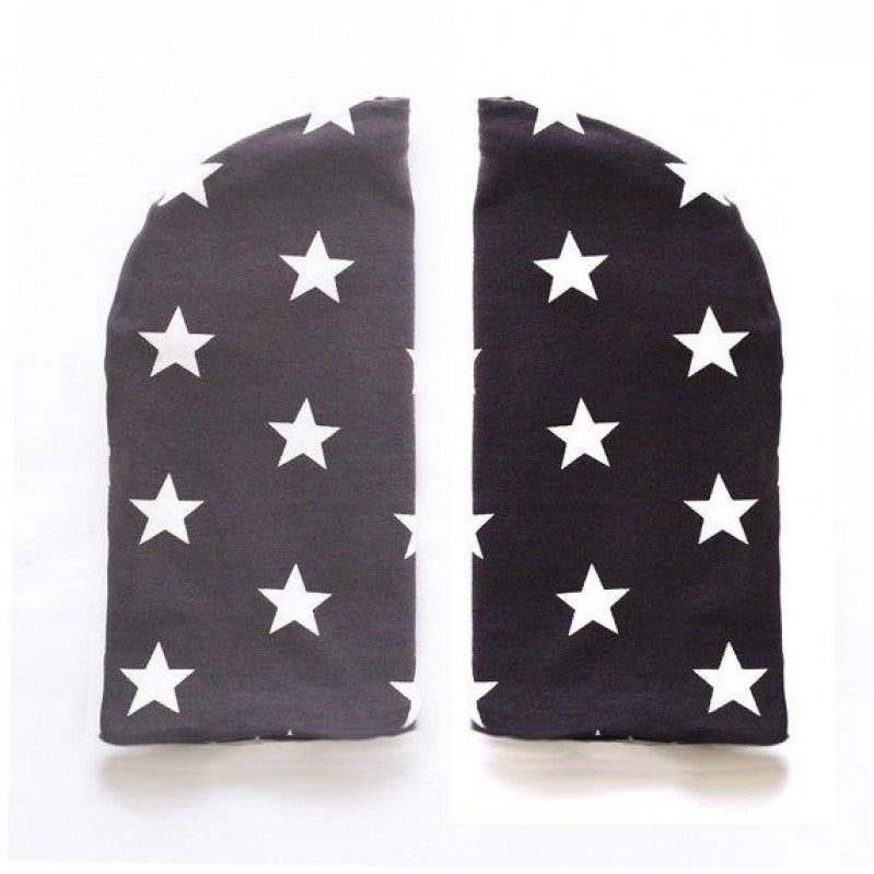 Slouchy beanie with stars print in grey-black