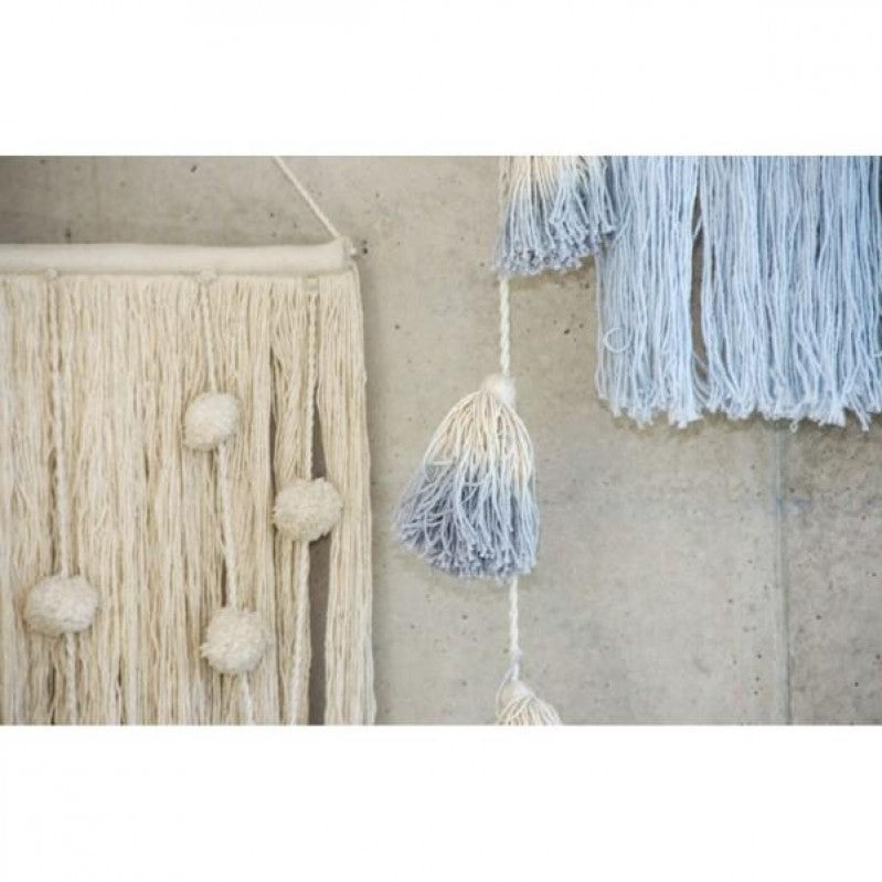 Lorena Canals tie dye garland pom poms light blue - 1,7m