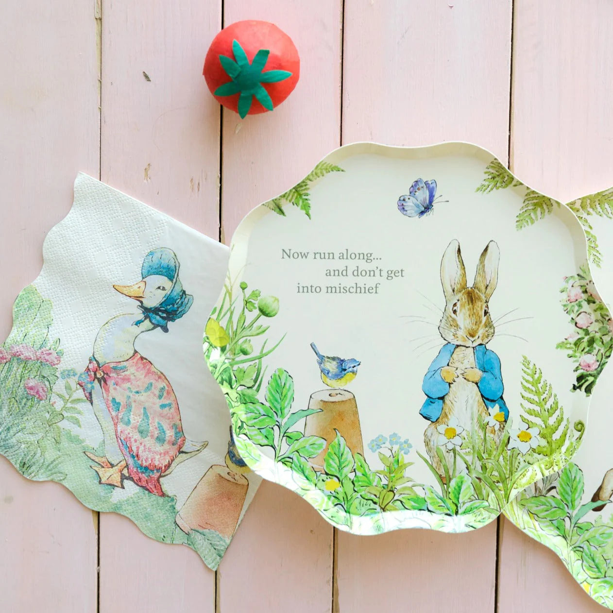 Peter rabbit discount paper plates